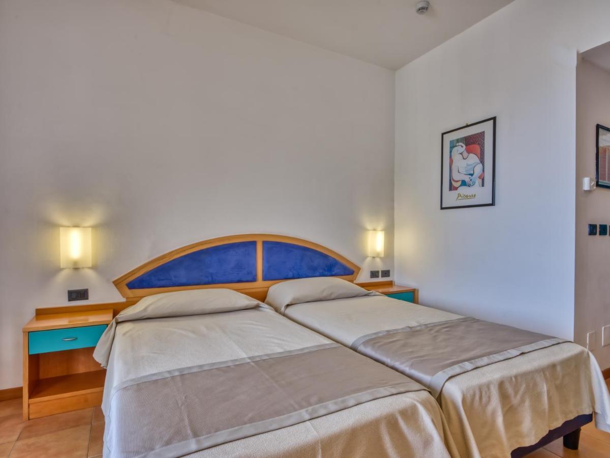 Hotel Antares Letojanni Exteriér fotografie