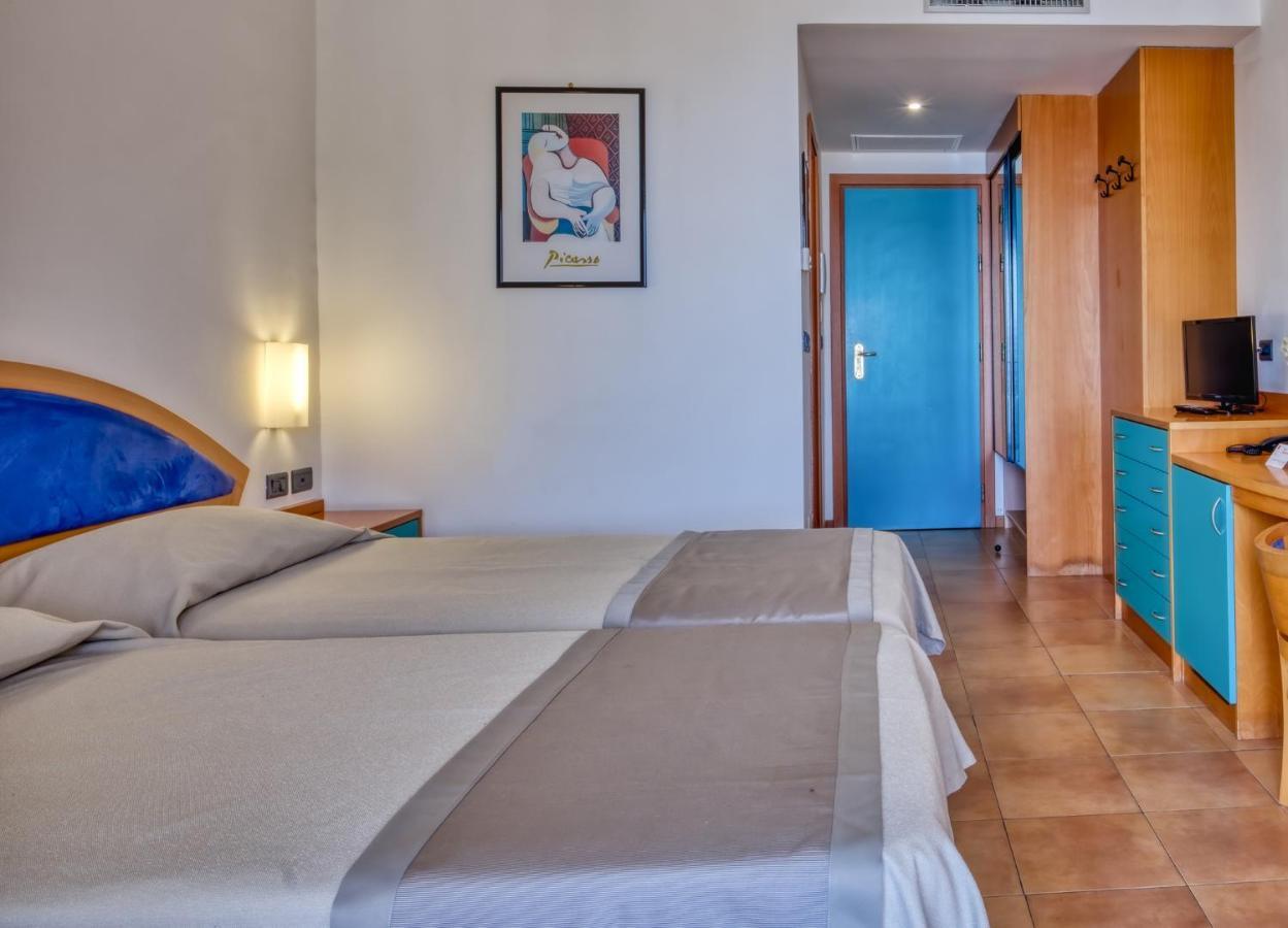 Hotel Antares Letojanni Exteriér fotografie