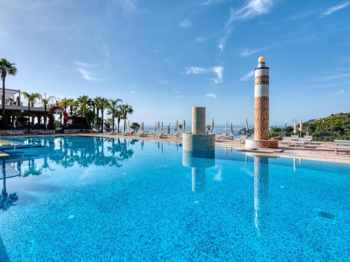 Hotel Antares Letojanni Exteriér fotografie