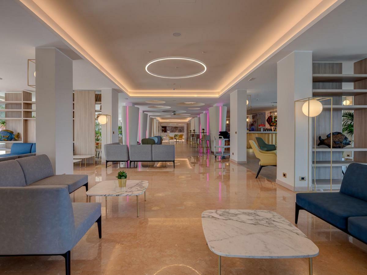 Hotel Antares Letojanni Exteriér fotografie